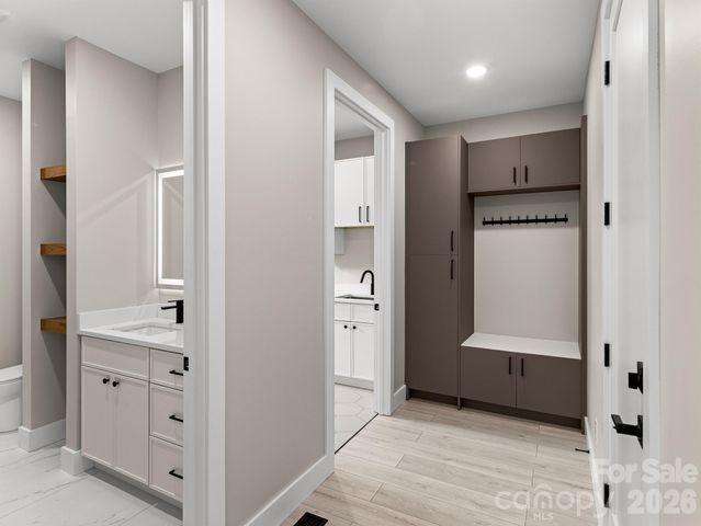 4 Tremorra Trail, Leicester, NC 28748
