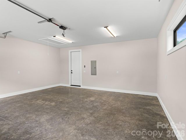 4 Tremorra Trail, Leicester, NC 28748