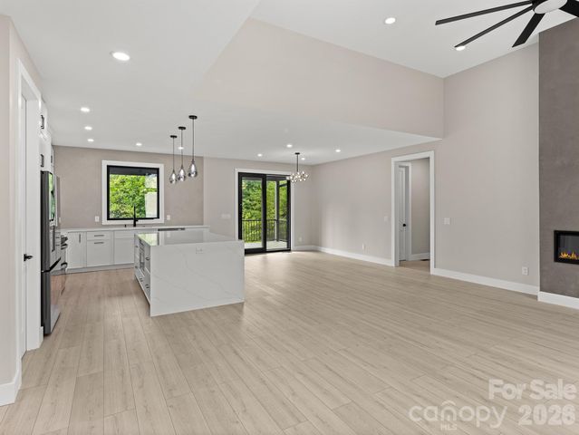 4 Tremorra Trail, Leicester, NC 28748