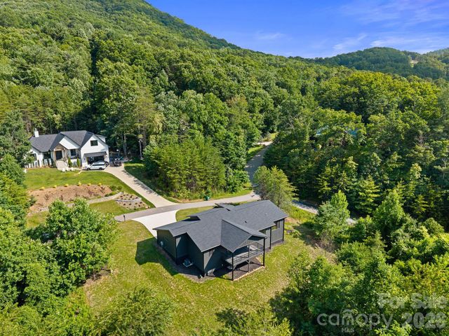 4 Tremorra Trail, Leicester, NC 28748