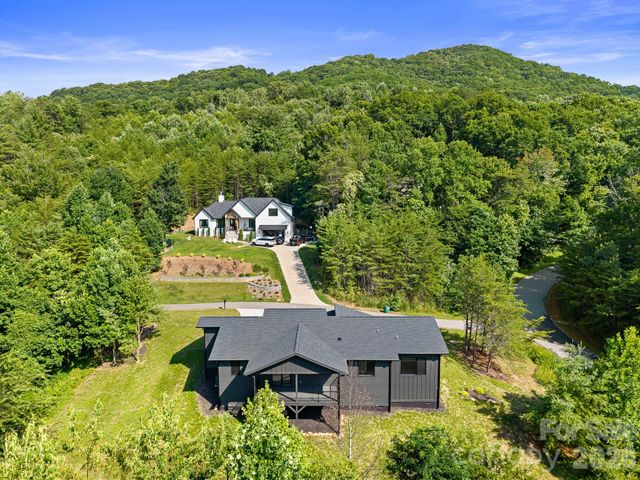 4 Tremorra Trail, Leicester, NC 28748