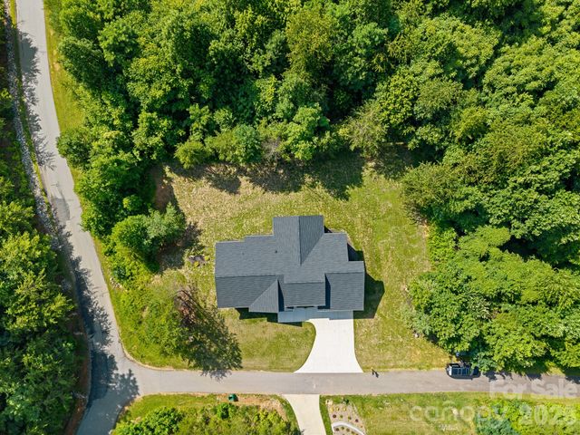 4 Tremorra Trail, Leicester, NC 28748