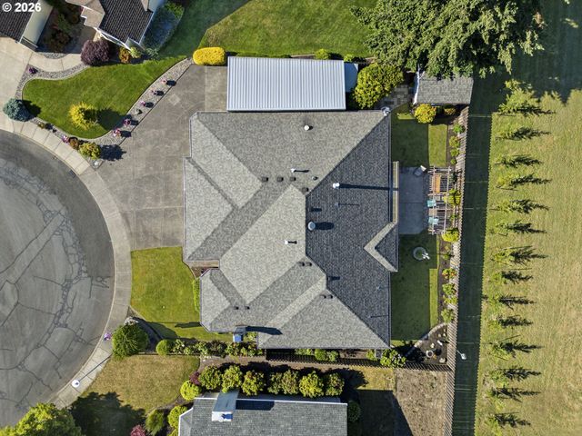 1820 N LAURELWOOD Loop, Canby, OR 97013