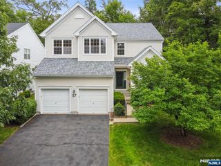57 Glen Rock Road, Cedar Grove, NJ 07009