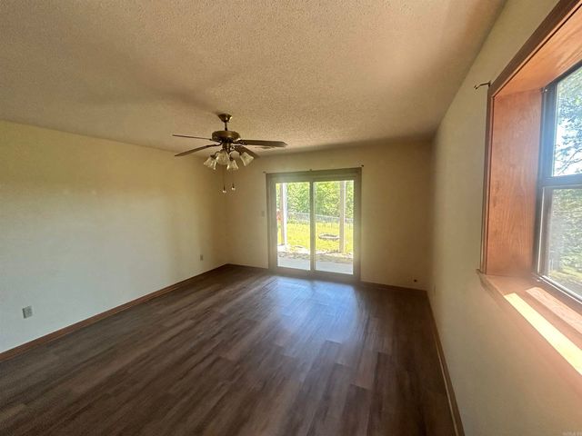 44 Tracy Ann Terrace, Shirley, AR 72153