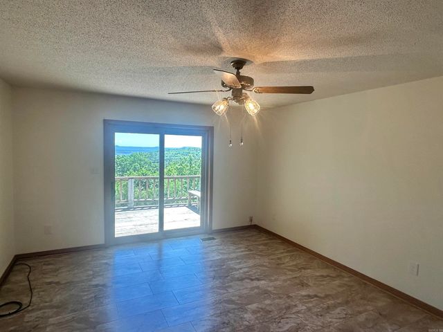 44 Tracy Ann Terrace, Shirley, AR 72153