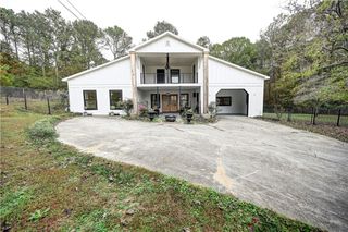 198 Timms SE Loop, Calhoun, GA 30701
