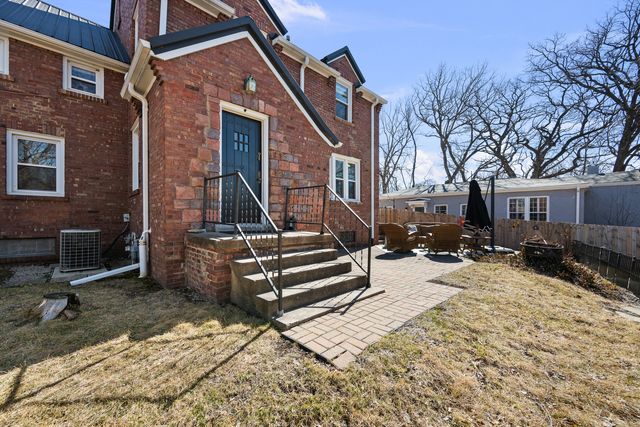 1435 Jersey Ridge Road, Davenport, IA 52803