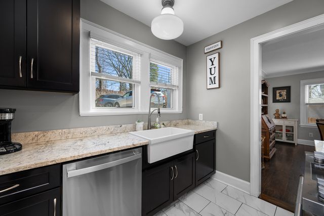 1435 Jersey Ridge Road, Davenport, IA 52803