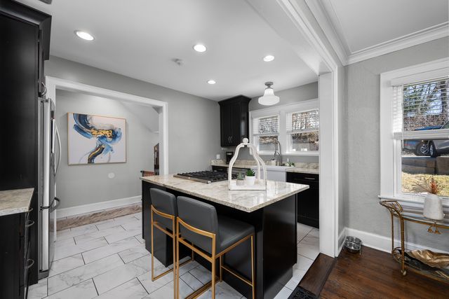 1435 Jersey Ridge Road, Davenport, IA 52803