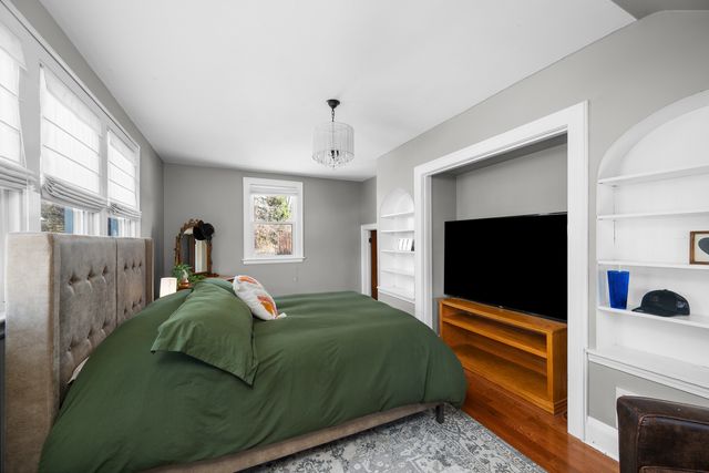 1435 Jersey Ridge Road, Davenport, IA 52803