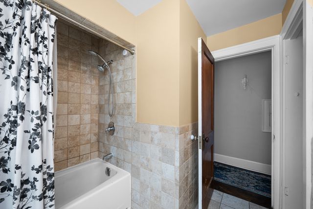 1435 Jersey Ridge Road, Davenport, IA 52803