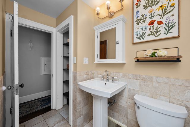 1435 Jersey Ridge Road, Davenport, IA 52803