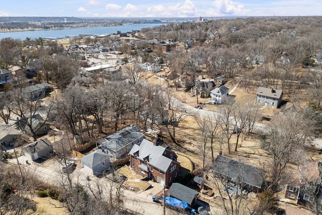 1435 Jersey Ridge Road, Davenport, IA 52803