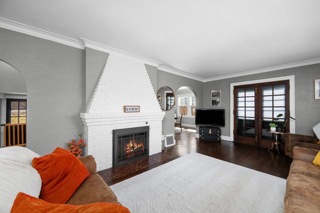 1435 Jersey Ridge Road, Davenport, IA 52803