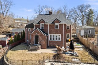 1435 Jersey Ridge Road, Davenport, IA 52803