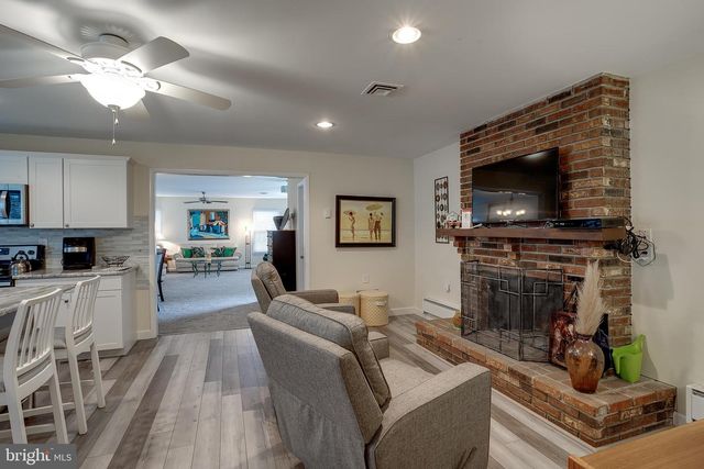 58 SHEFFIELD PL, Southampton, NJ 08088