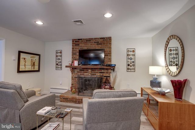58 SHEFFIELD PL, Southampton, NJ 08088
