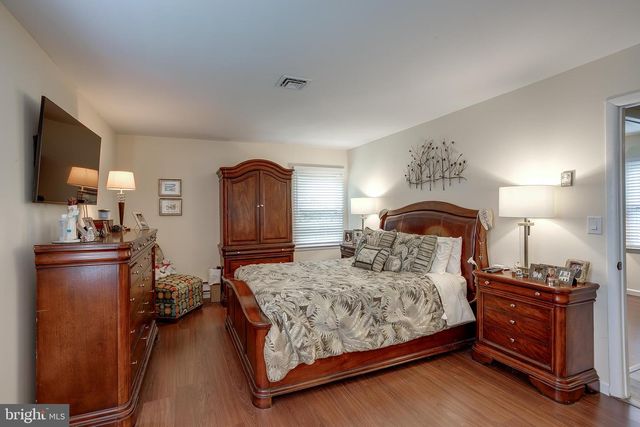 58 SHEFFIELD PL, Southampton, NJ 08088