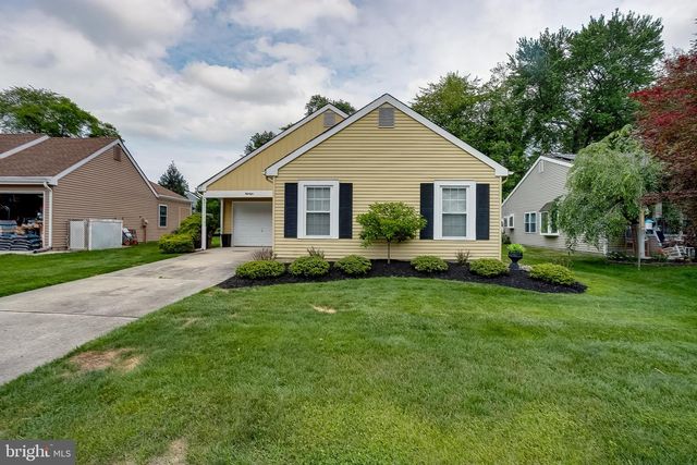 58 SHEFFIELD PL, Southampton, NJ 08088