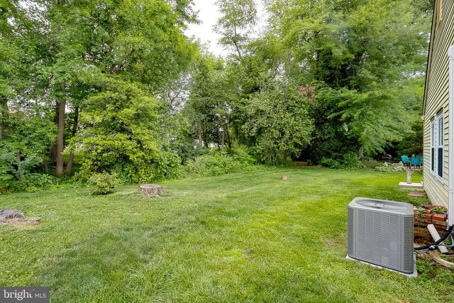 58 SHEFFIELD PL, Southampton, NJ 08088
