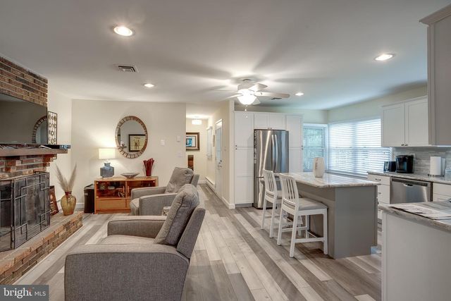 58 SHEFFIELD PL, Southampton, NJ 08088