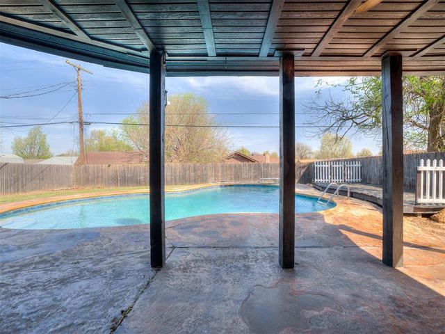 8033 NW 31st Street, Bethany, OK 73008