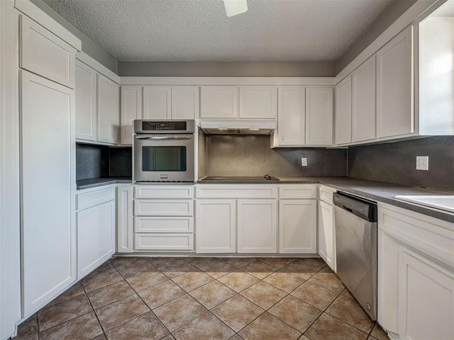 8033 NW 31st Street, Bethany, OK 73008