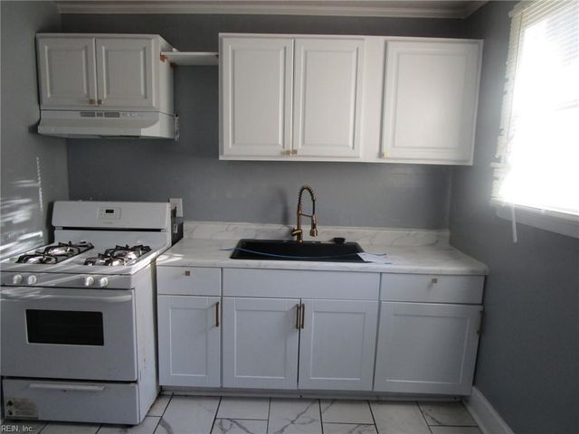 919 Ridgeway AVE, Hampton, VA 23661
