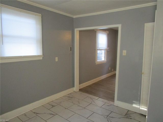 919 Ridgeway AVE, Hampton, VA 23661
