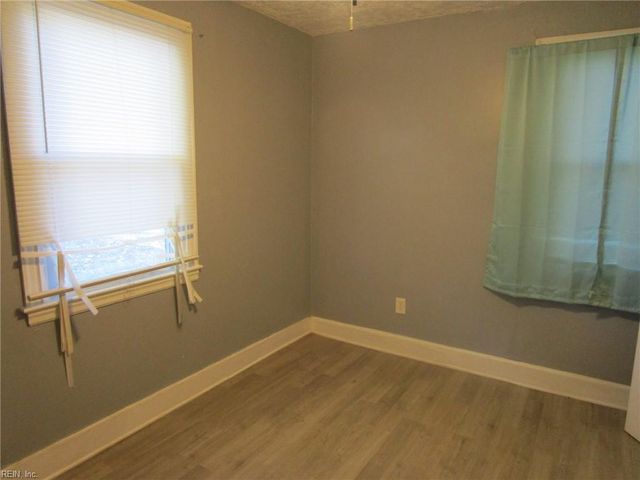 919 Ridgeway AVE, Hampton, VA 23661
