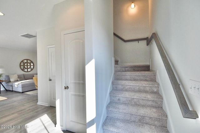 100 S Bandwheel Way, Hampstead, NC 28443