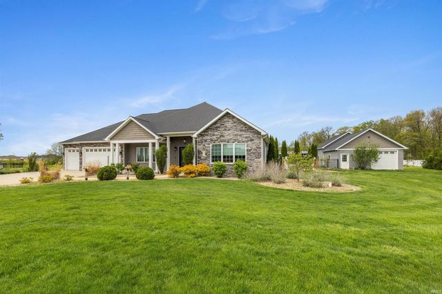 3529 Highlander Cove, Auburn, IN 46706