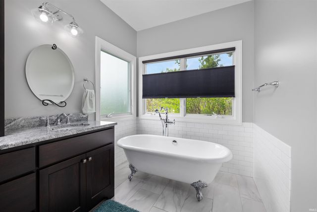 3529 Highlander Cove, Auburn, IN 46706