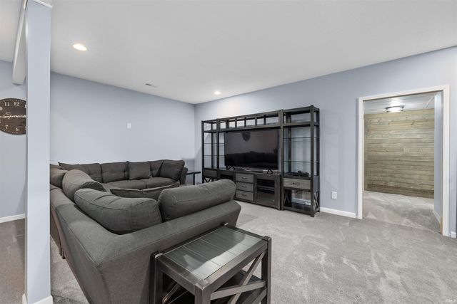 3529 Highlander Cove, Auburn, IN 46706