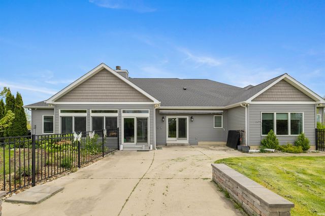 3529 Highlander Cove, Auburn, IN 46706