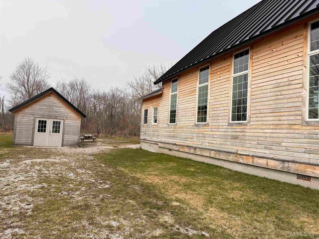 8187 River Gg Street, Nahma, MI 49864