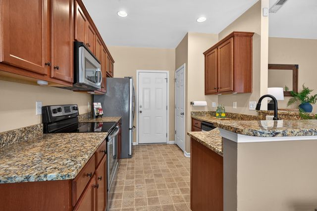 199 Highwoods Plantation Avenue, Summerville, SC 29485