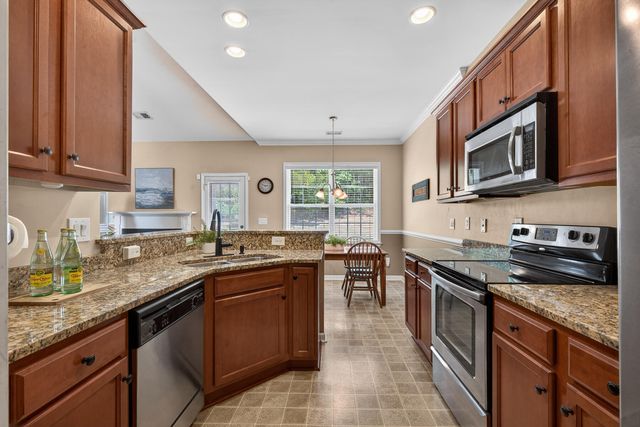 199 Highwoods Plantation Avenue, Summerville, SC 29485