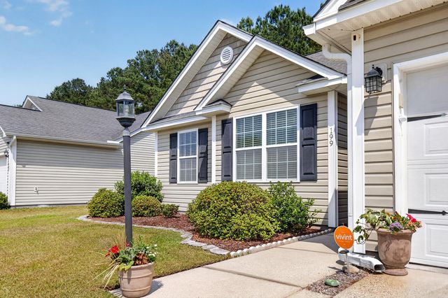 199 Highwoods Plantation Avenue, Summerville, SC 29485