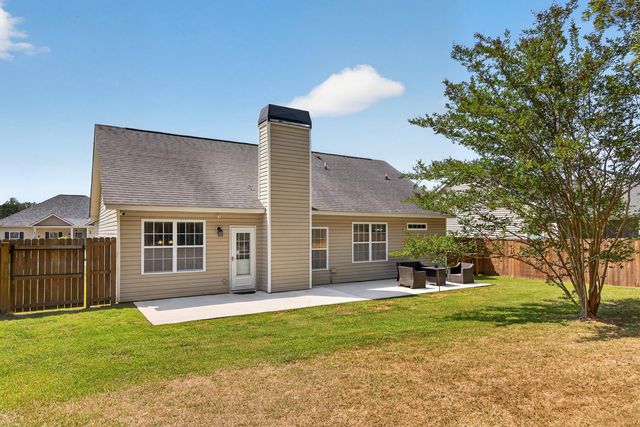 199 Highwoods Plantation Avenue, Summerville, SC 29485