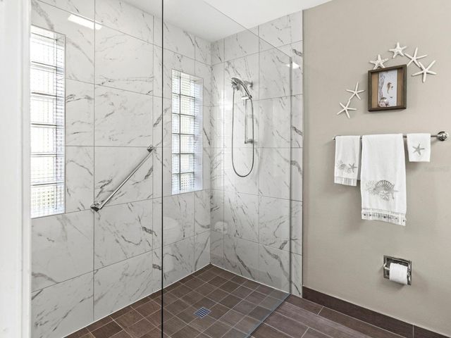 5704 34TH COURT W, Bradenton, FL 34210