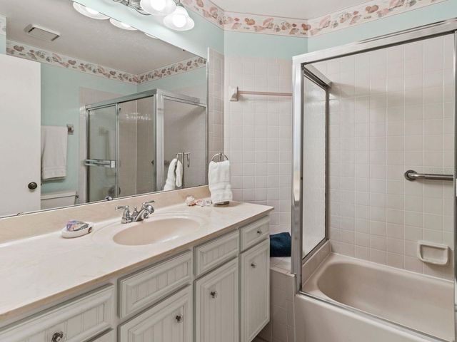 5704 34TH COURT W, Bradenton, FL 34210