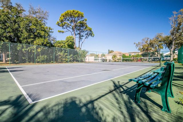 5704 34TH COURT W, Bradenton, FL 34210