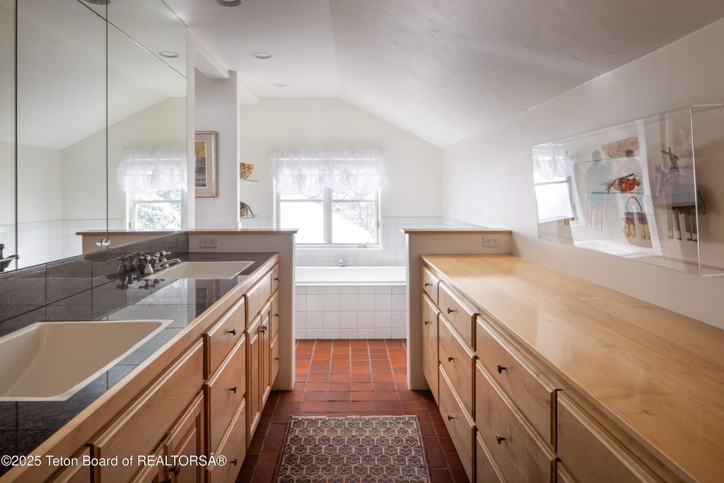 1050 S BLUE DUN Lane, Wilson, WY 83014 photo 14