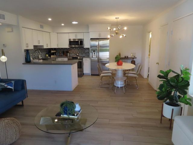 3092 Sunflower Circle E 90, Palm Springs, CA 92262