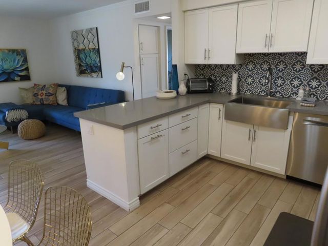 3092 Sunflower Circle E 90, Palm Springs, CA 92262