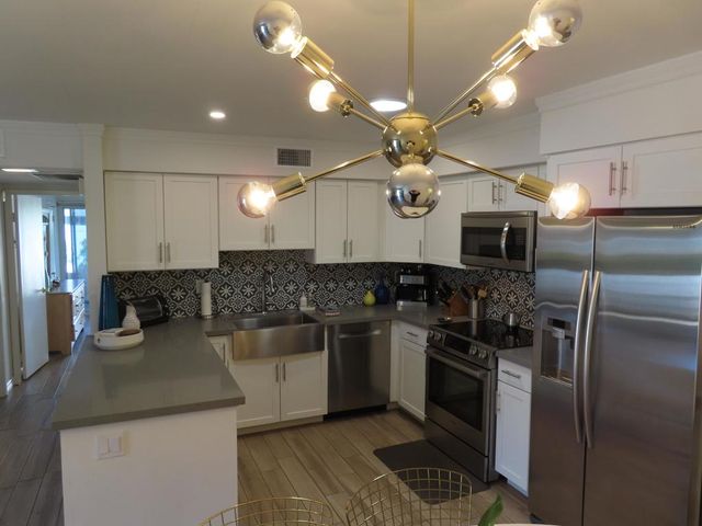 3092 Sunflower Circle E 90, Palm Springs, CA 92262