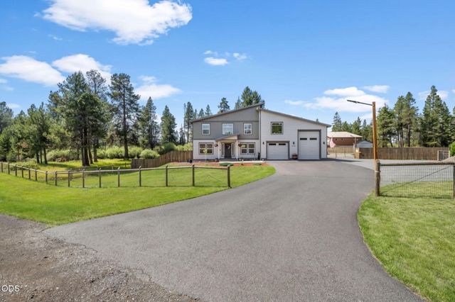 16732 Contorta Place, La Pine, OR 97739
