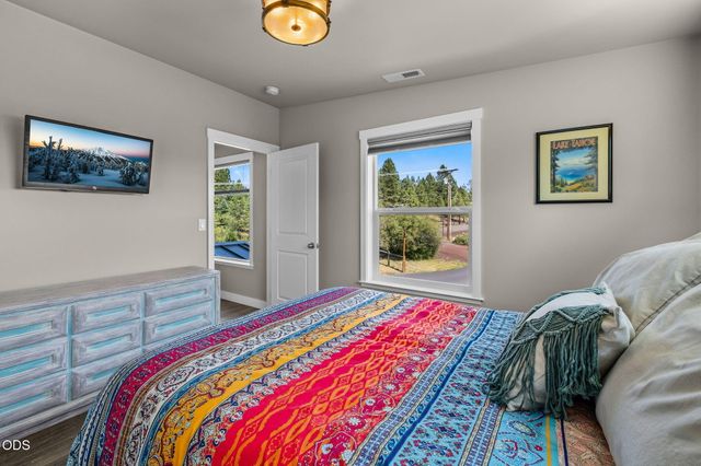 16732 Contorta Place, La Pine, OR 97739